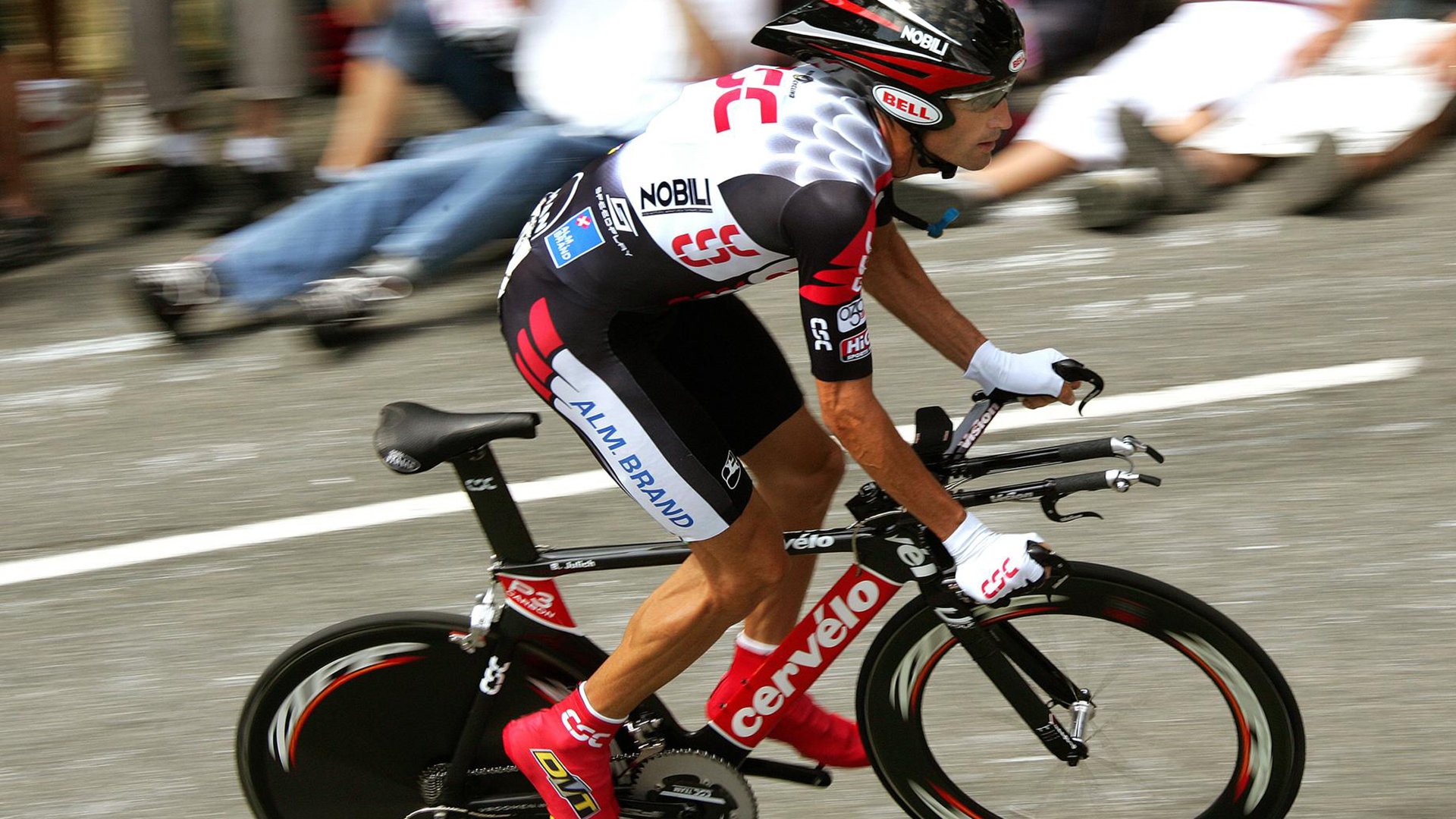 巴西队在南美预赛中领先，提前锁定晋级资格