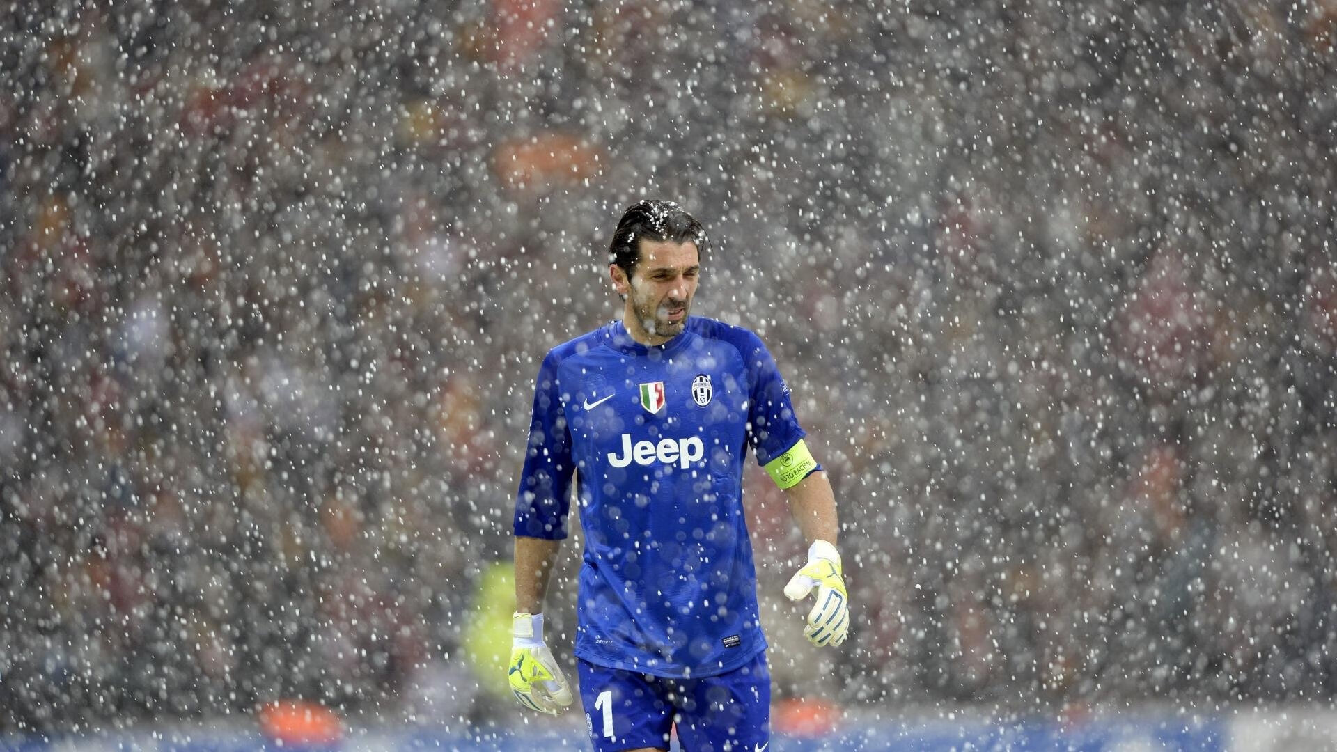 意甲传奇瞬间:个性表现成就永恒经典,意甲传奇门将